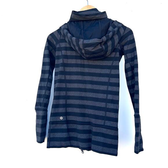 Lululemon Stride Jacket Black Gray Striped Hoodie Size 2 Full Zip Stretchy - Picture 3 of 8
